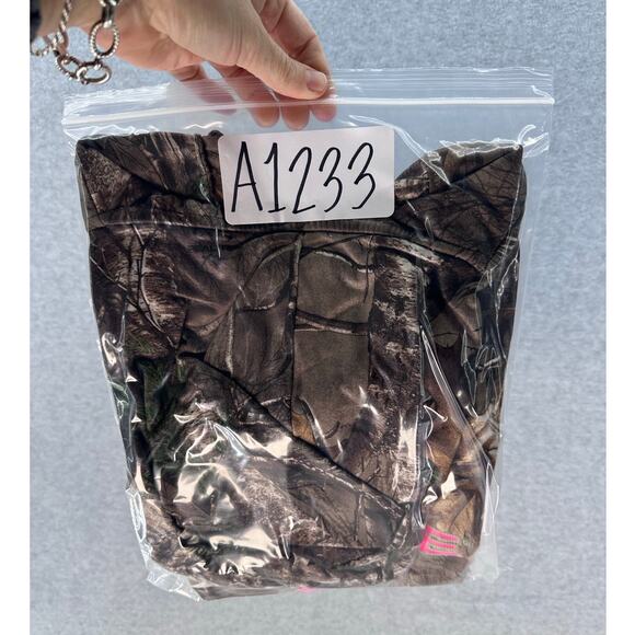 Realtree Women's sz L Camo & Hot Pink Outdoors Adventure Hiking Hunting - Picture 9 of 9